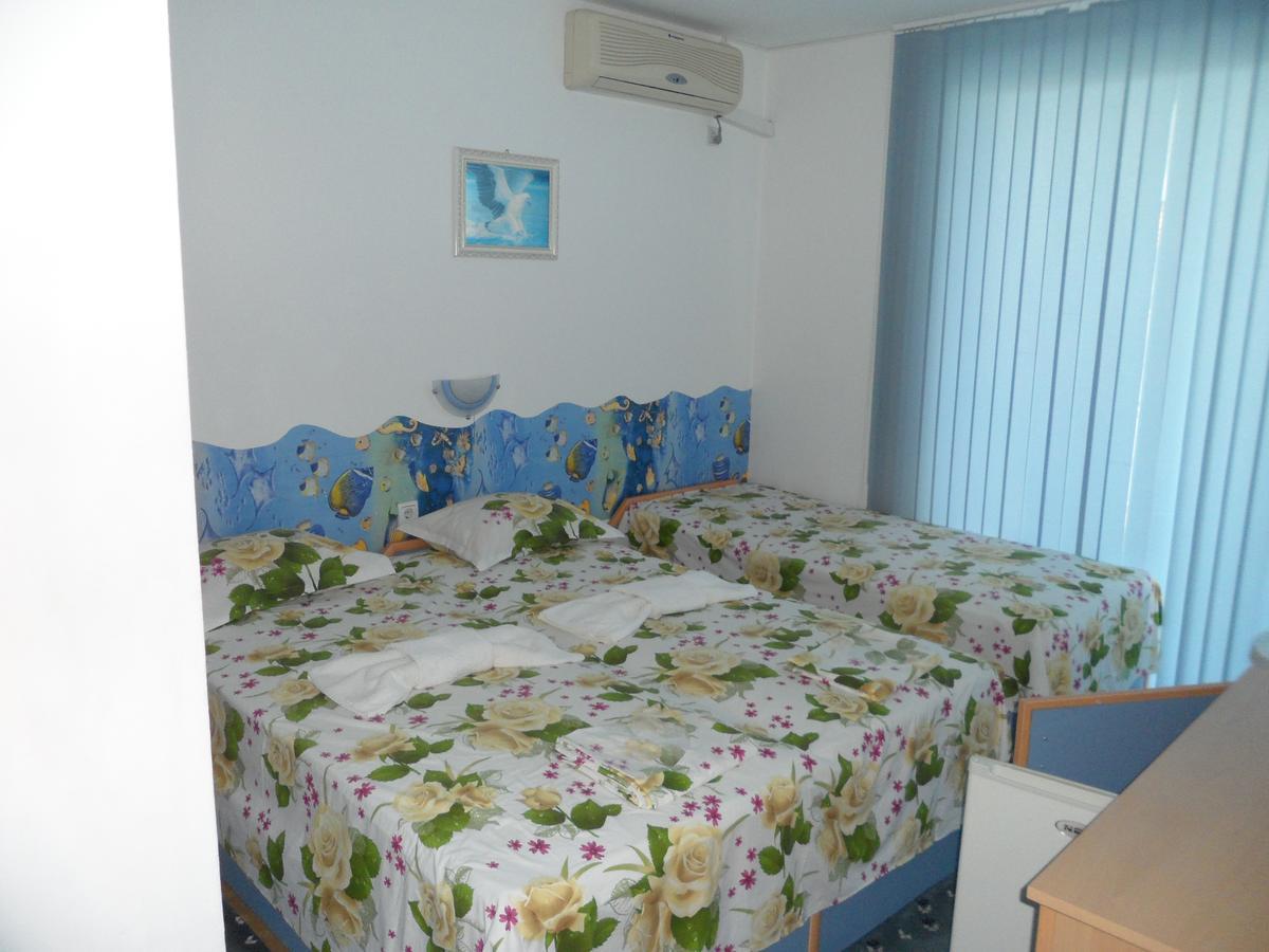 Sianie Guest House Ravda Exterior foto